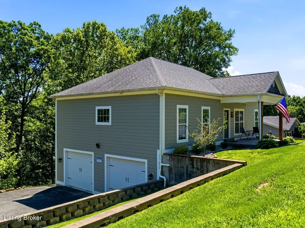 2718 Windsor Forest Dr, Louisville, KY 40272