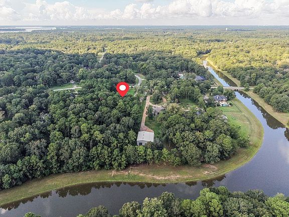 3rd image of 703 Lago Trace Dr