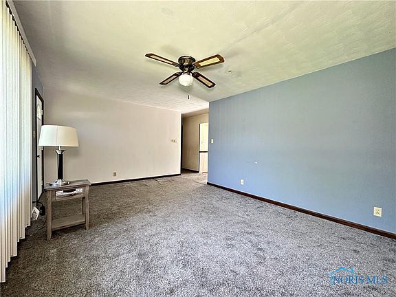 5th image of 135 Cherry St