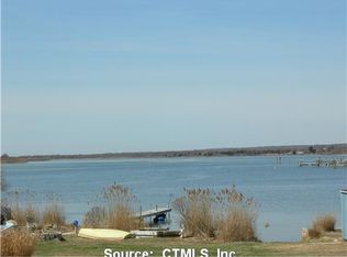 44 Pond St, Charlestown, RI 02813