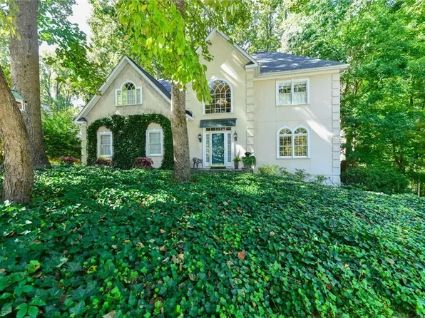 4600 Chesterfield Pl, Jamestown, NC 27282