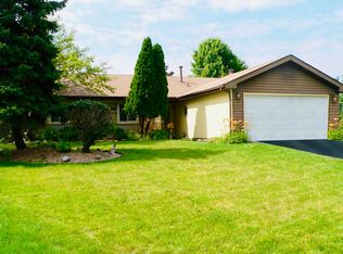 3946 Island Cir, Hanover Park, IL 60133