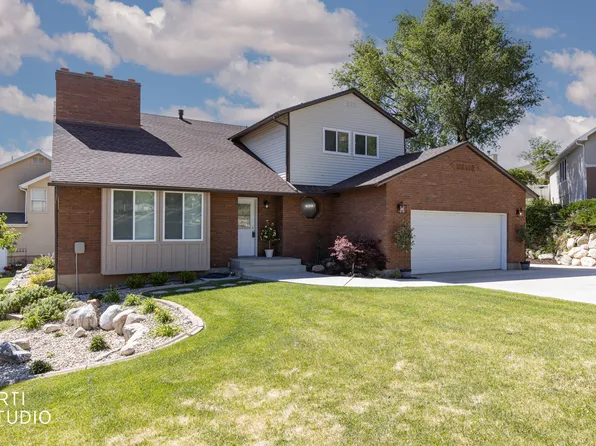 88 W Canyon View Dr, Farmington, UT 84025