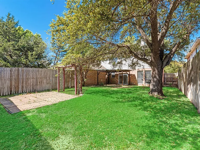 5832 Mossbrook Trl — Photo 34