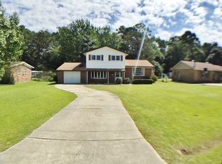 7 Sandra Ln, Midway Park, NC 28544