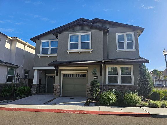 4th image of 124 Alba Way