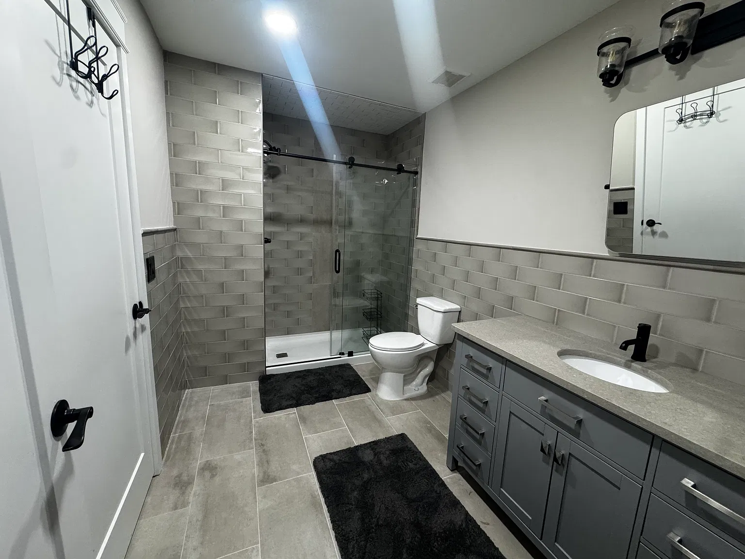 5 bed, 5500 sqft, $1,150 — Photo 3
