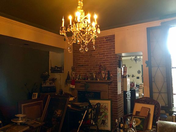 1st Fl Unit 1 Bed / 2 Bath