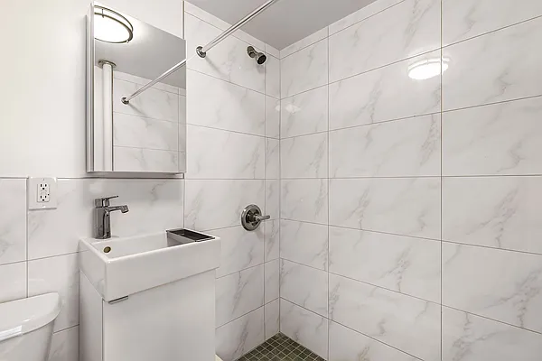 Rented by Compass | media 18