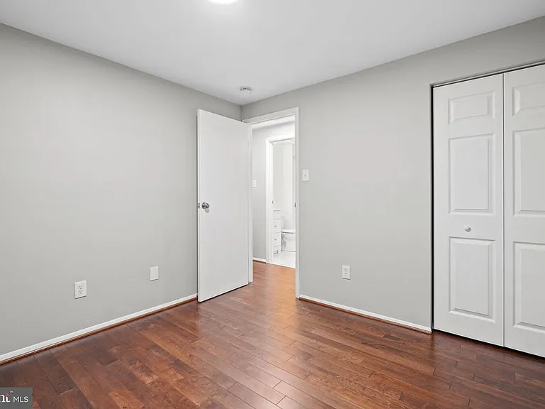 5863 Jacksons Oak Ct — Photo 22