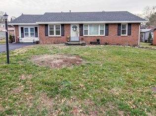 415 Hume Dr, Paris, KY 40361