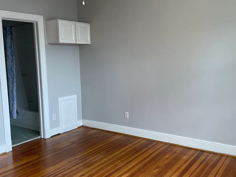 916 Norton St #2 — Photo 4
