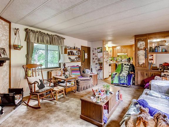 4th image of 13012 211th Avenue Ct E