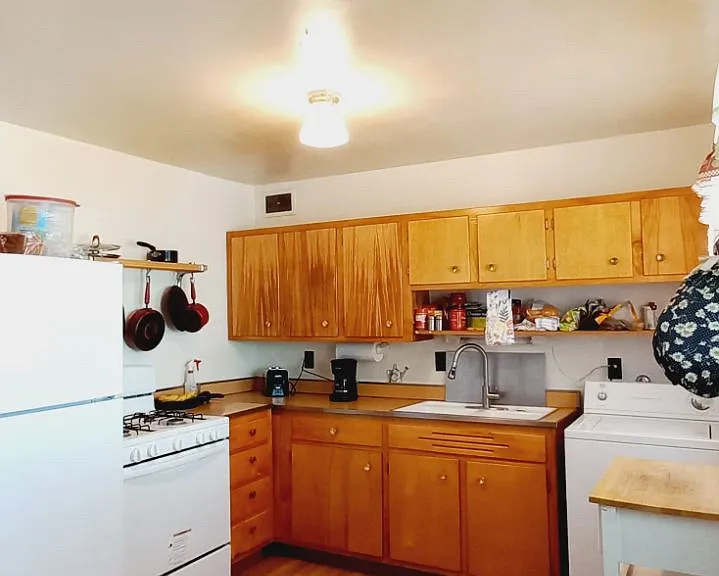 423 Hynds Ave — Photo 5