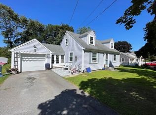 4 Riverside Dr, Kingston, MA 02364