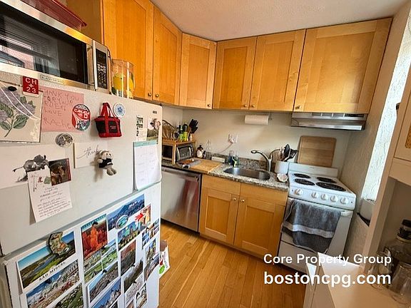 4th image of 35 Charter St #8