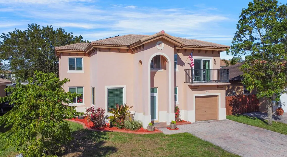 4 bed, 3.0 bath, 2056 sqft, $3,500 — Photo 1