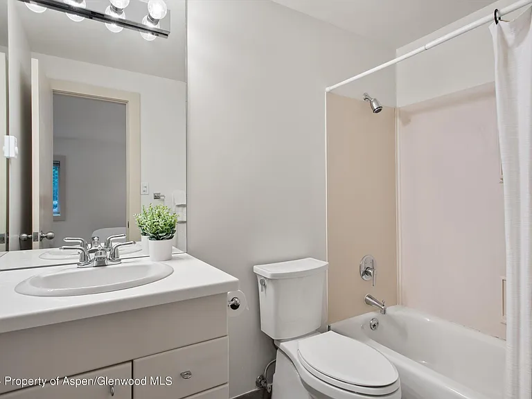 314 Mountain Laurel Dr — Photo 15