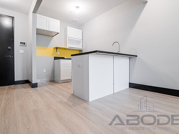 5th image of 254 Winthrop St #5E