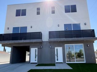 16104 Leadwell St, Van Nuys, CA 91406