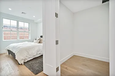 Sold by Avenue Sotheby's International Realty