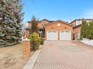 61 Dundee Cres, Markham, ON L3R 8Y9