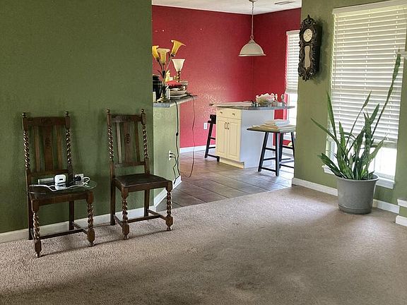 4th image of 175 Dixie Village Ln