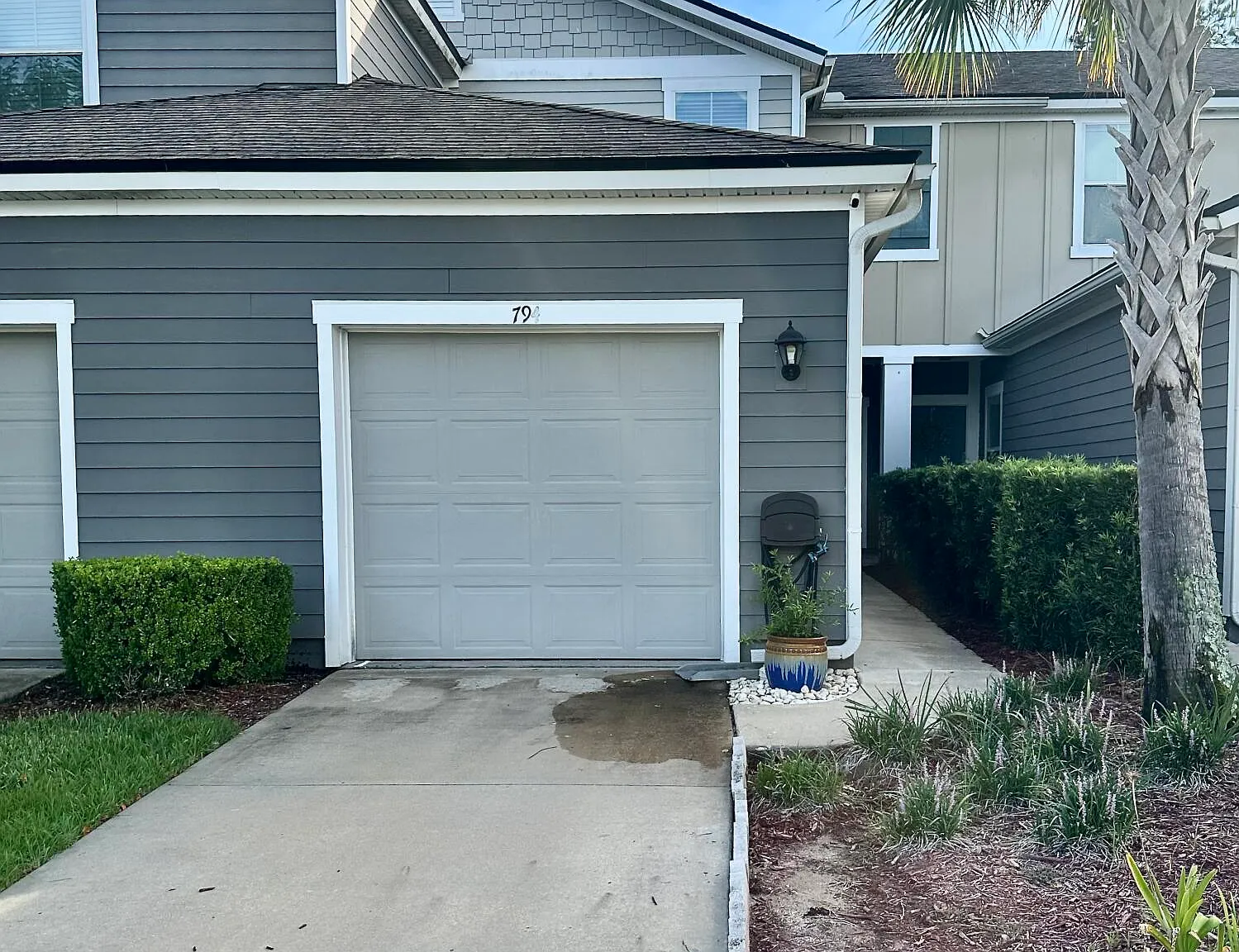 2 bed, 2.5 bath, 1346 sqft, $1,750 — Photo 1