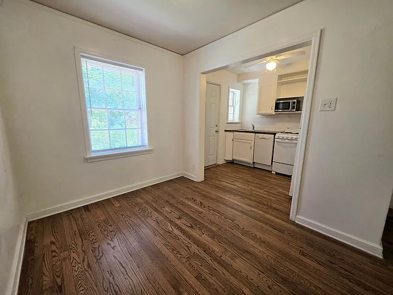 2038 N Grand Ave — Photo 5