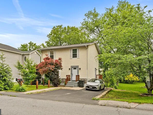 2620 Tulip Ave, Halethorpe, MD 21227