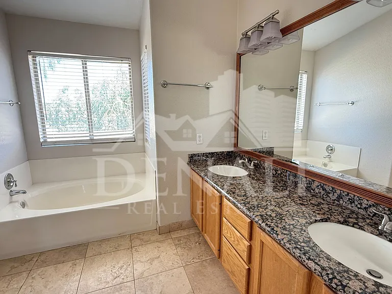 1274 W Sparrow Ct — Photo 14