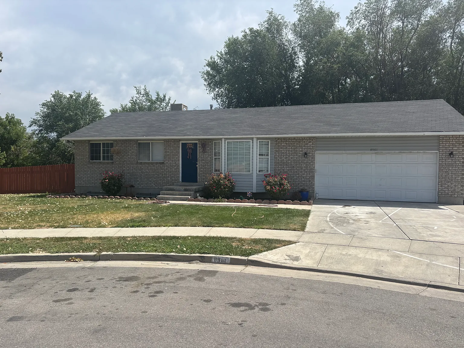 3 bed, 1500 sqft, $1,950 — Photo 1