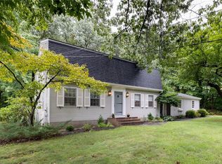 41 Mountain Edge Dr, Southington, CT 06489