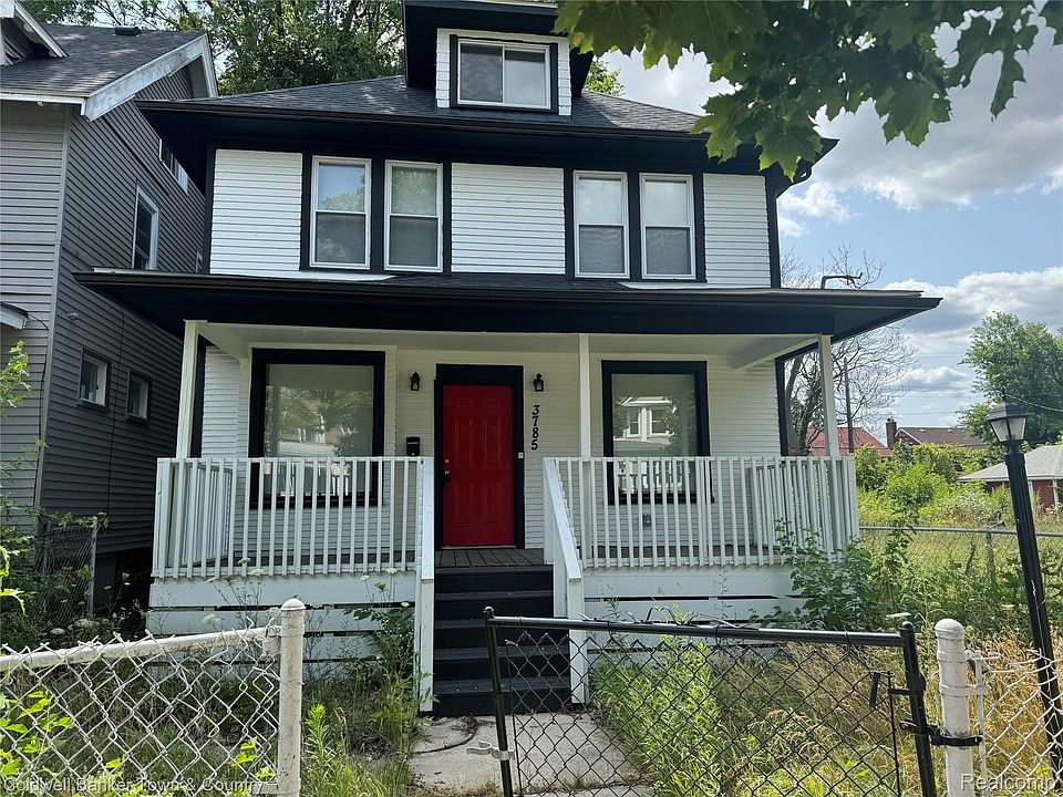 1st image of 3785 Burns St
