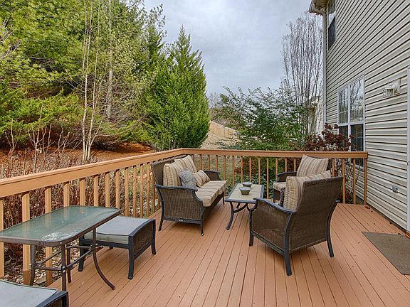 4th image of 6705 Creekhead Dr