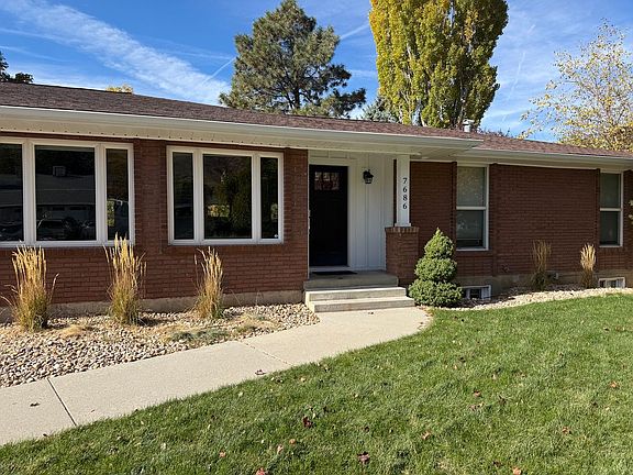 3rd image of 7686 S Mountain Estates Dr