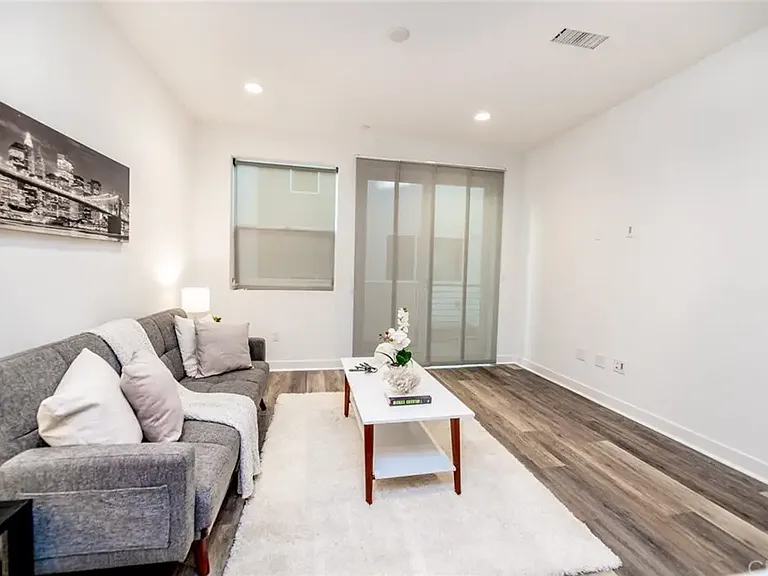 832 Aloe Pl — Photo 10