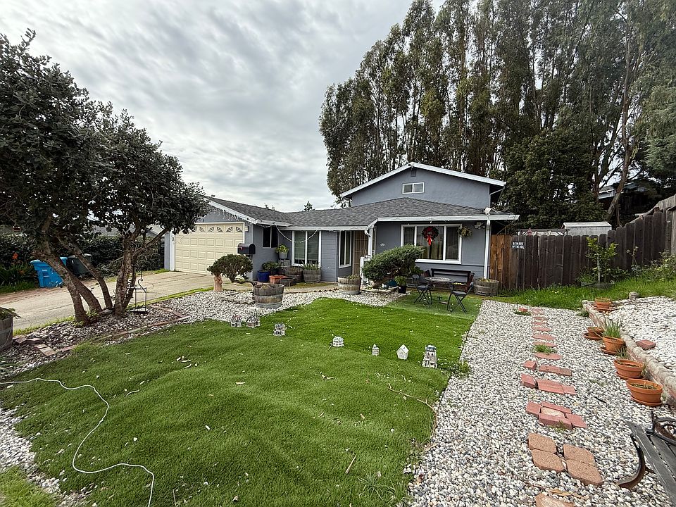 2nd image of 19 Flamingo Ct