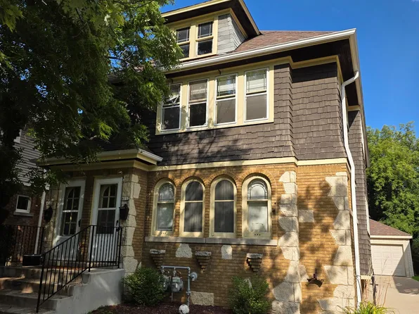 4112 N Woodburn St #1, Milwaukee, WI 53211