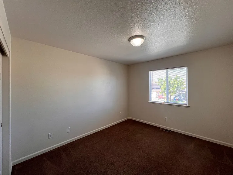 655 Sunny Lane — Photo 24