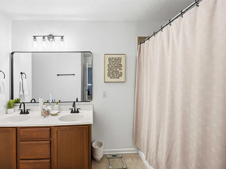 18933 Porchlight Ct — Photo 19