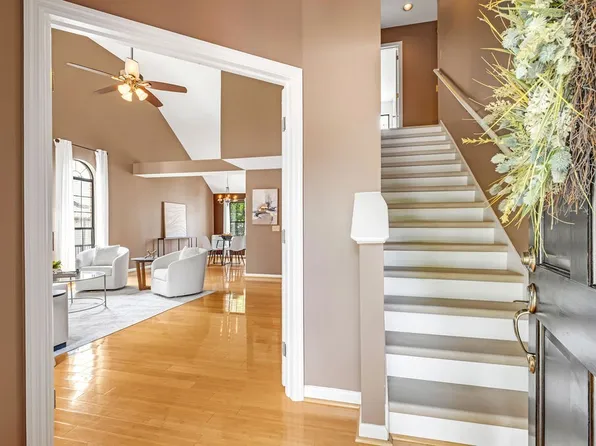 167 Holt Hills Rd, Nashville, TN 37211