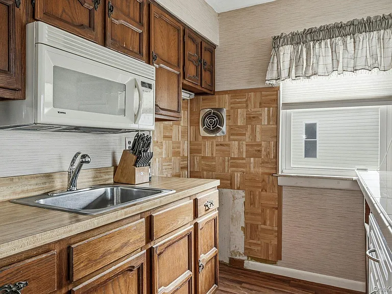 10 Leanore Dr — Photo 6