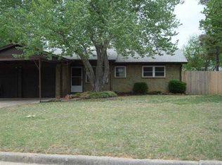 424 Jarman Dr, McLoud, OK 74851