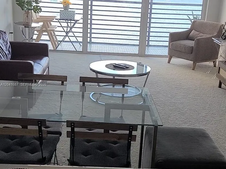 1075 NE Miami Gardens Dr #708 — Photo 2
