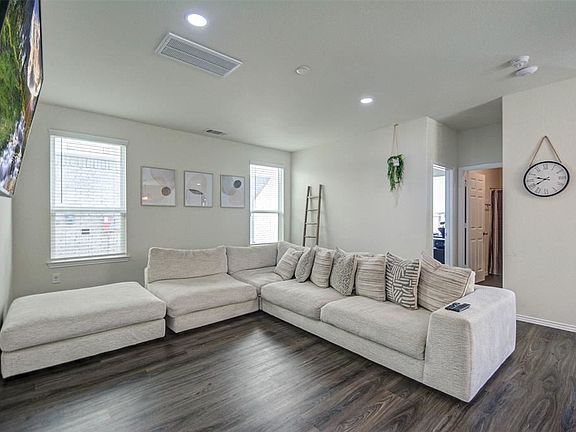 4th image of 5842 Longhorn Run Ln