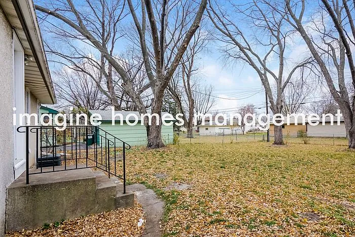 5024 Monroe St NE — Photo 11