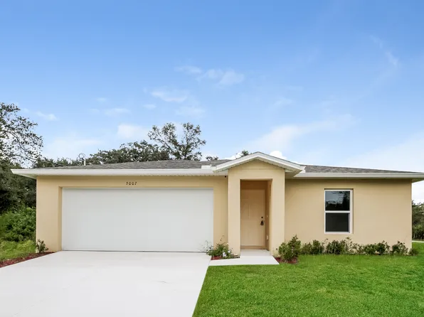 3007 E 17th St, Lehigh Acres, FL 33972