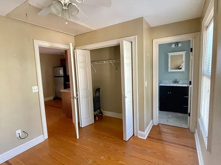 110 E Duffy St — Photo 8