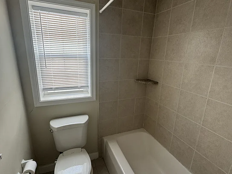 124 E 3rd Ave #11 — Photo 7
